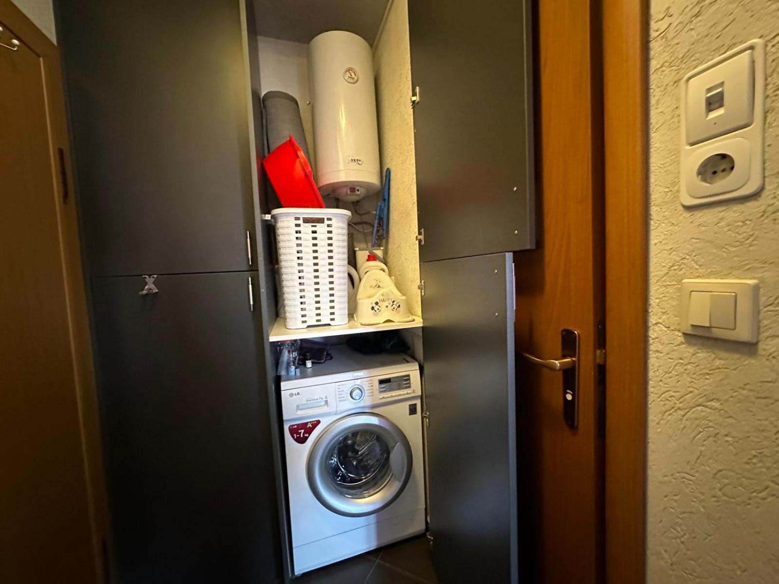 Apartment Lavender, Near To Airport Sofya Dış mekan fotoğraf